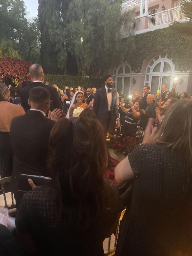 1632057628497047615.jpg 浓眉.jpg