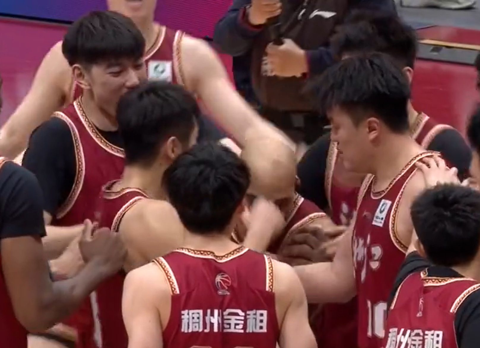 九游体育-CBA公司给浙江队开出1份大罚单!